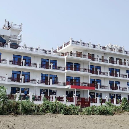 Hotel Sun Haven Greater Noida Eksteriør billede