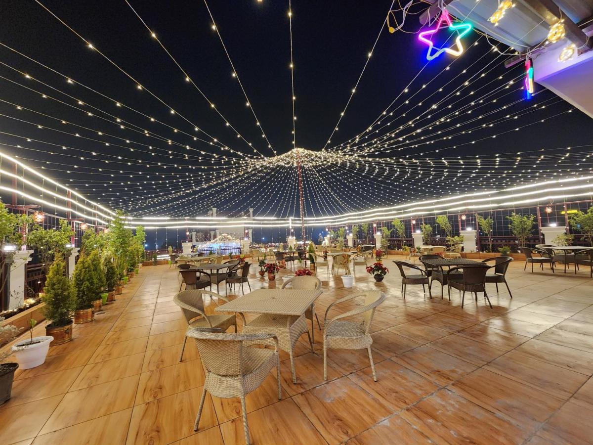 Hotel Sun Haven Greater Noida Eksteriør billede
